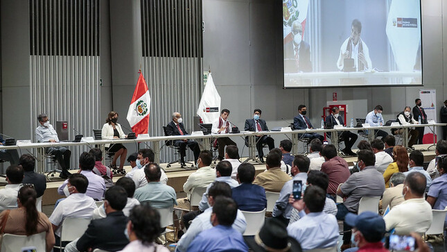 Premier Aníbal Torres destacó trabajo conjunto de las mancomunidades municipales en favor de todos los peruanos