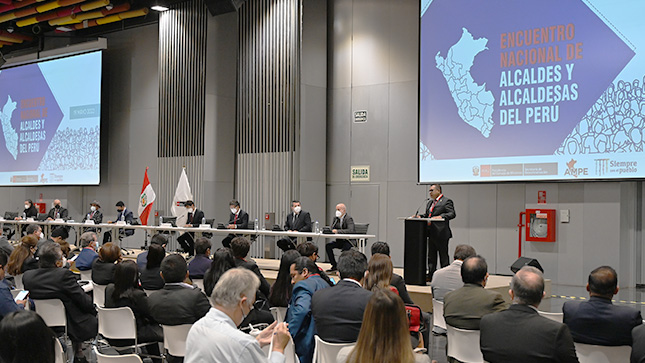 EN ENCUENTRO NACIONAL DE ALCALDES Y ALCALDESAS DEL PERÚ SE ANALIZÓ TEMAS CRÍTICOS DE LA GESTIÓN MUNICIPAL