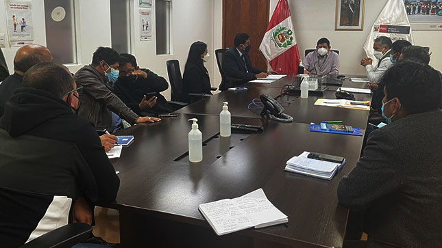 AUTORIDADES SE REUNEN CON SECTORES PARA RECIBIR ASISTENCIA TÉCNICA