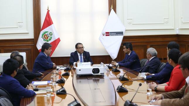 PCM trabaja con alcaldes de Cajamarca en agenda para impulsar paquete de proyectos en beneficio de la población