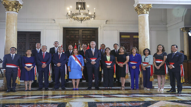 Gustavo Lino Adrianzén Olaya juró como nuevo presidente del Consejo de Ministros