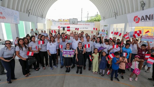 Chimbote: premier Adrianzén inaugura institución educativa San Juan que beneficiará a más de 600 estudiantes de inicial y primaria