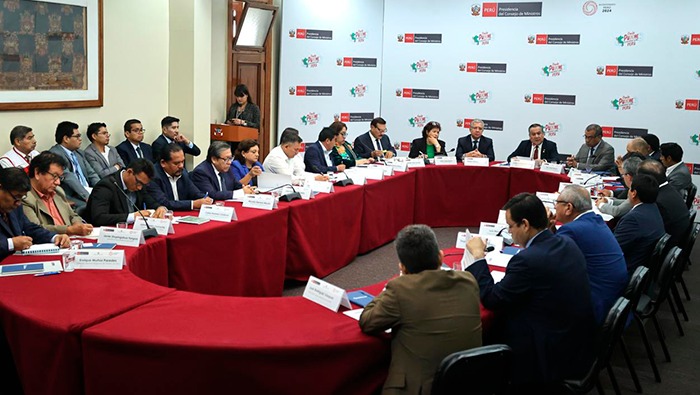 Premier Adrianzén invoca a autoridades regionales a garantizar clima de paz para fomentar más inversiones en el país