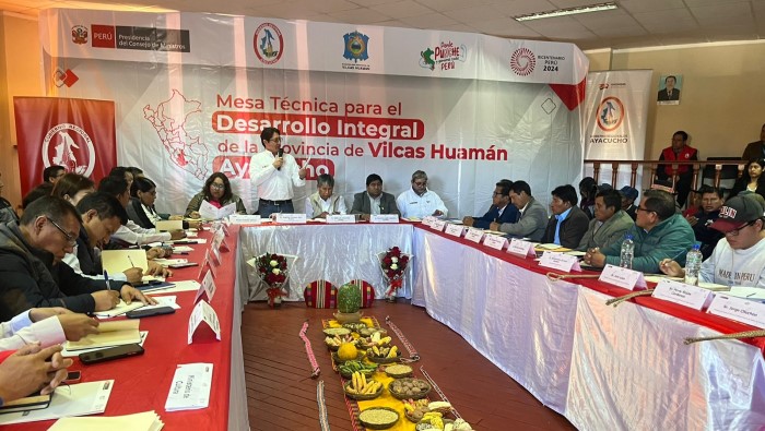 Ejecutivo y autoridades de Ayacucho instalan mesa técnica para el desarrollo integral de la provincia de Vilcas Huamán