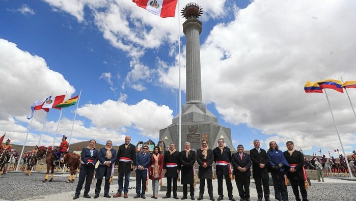 Premier Adrianzén exhorta a los peruanos a unir esfuerzos como los héroes de la Batalla de Junín y construir un gran país
