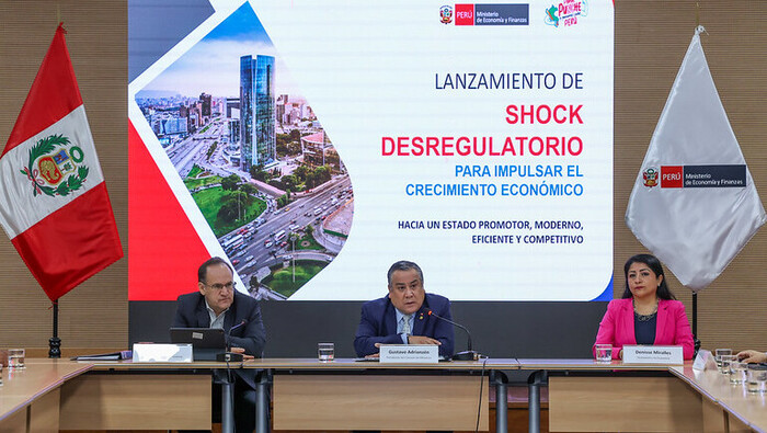Ejecutivo diseñará incentivos para las municipalidades que se sumen al shock desregulatorio